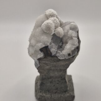 Okeniet in Apofyliet geode